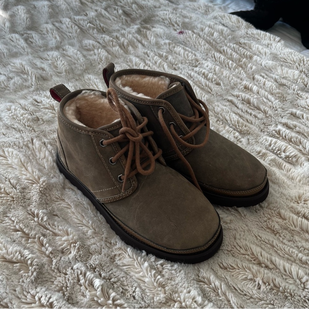 NWOT UGG boots ❤️